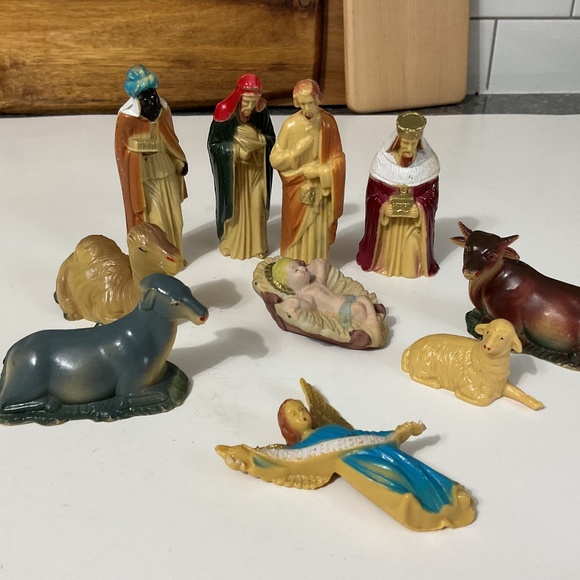 VTG Nativity 10 Pc ART Plastics Small Figures Holy Family - Picture 1 of 5